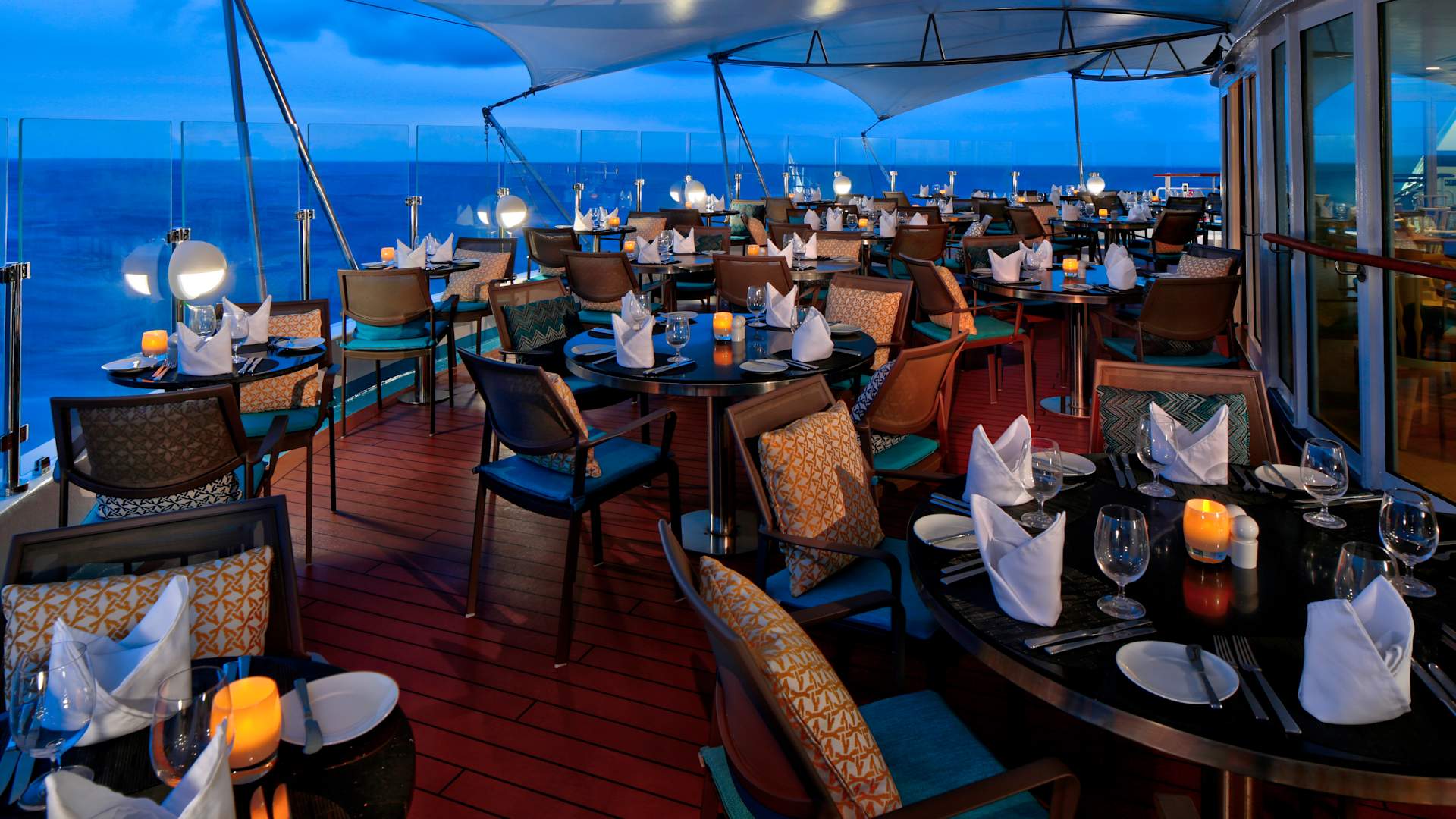 Candles, an alfresco dining experience