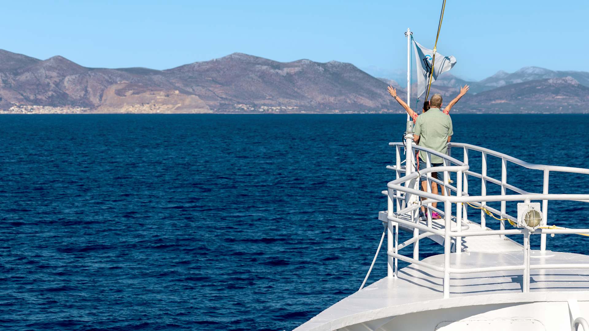 Enjoy romantic moments at the bow.