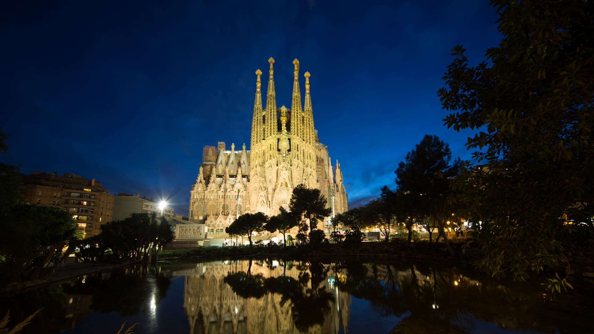 Gaudí during an overnight in Barcelona — more time to experience his defining works, and the city lit up after dark for the season.